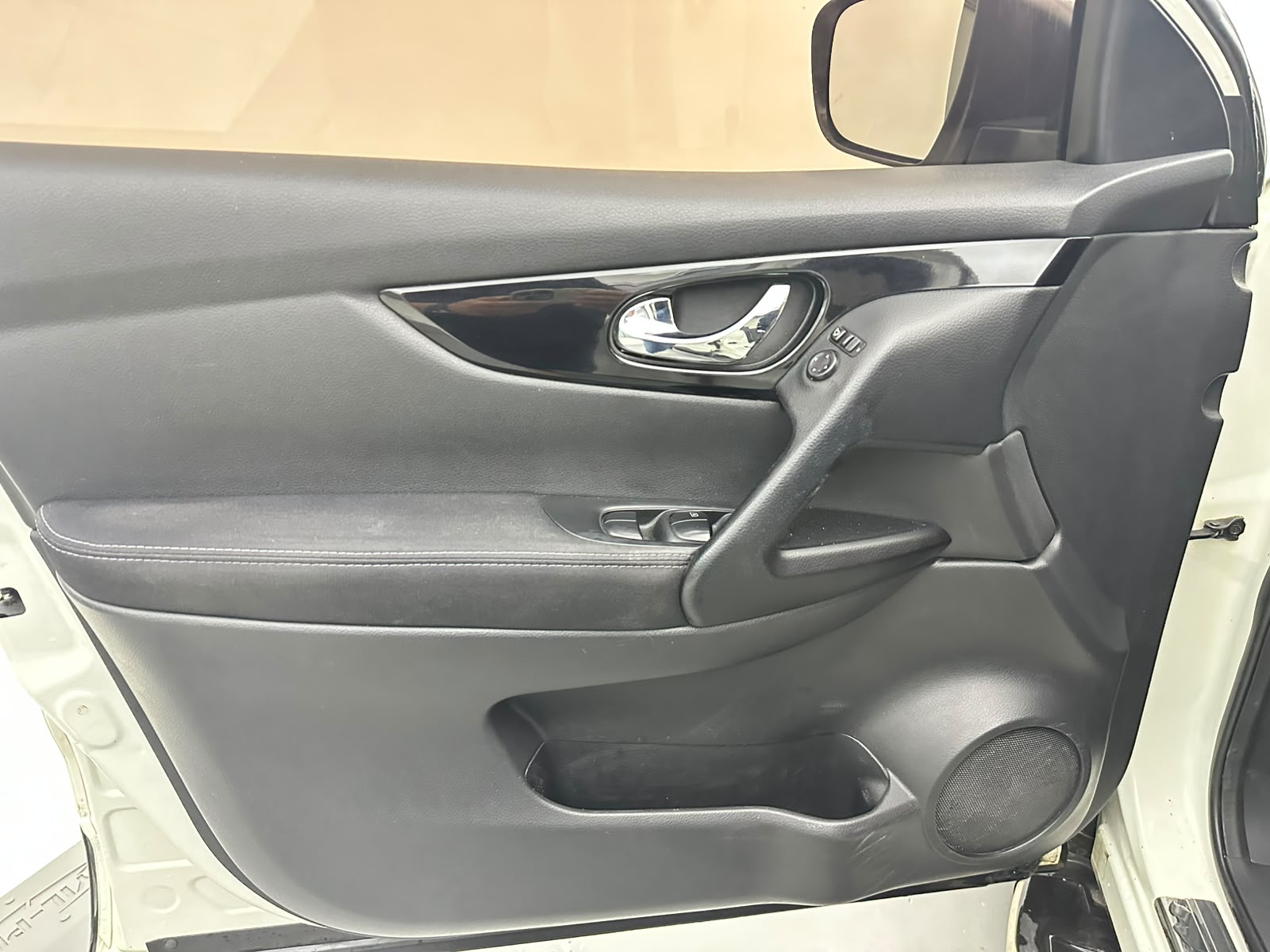 NISSAN QASHQAI 20